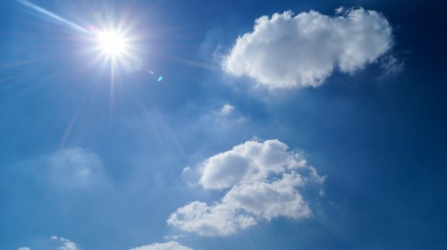 Hot weather. Photo from pexels.com