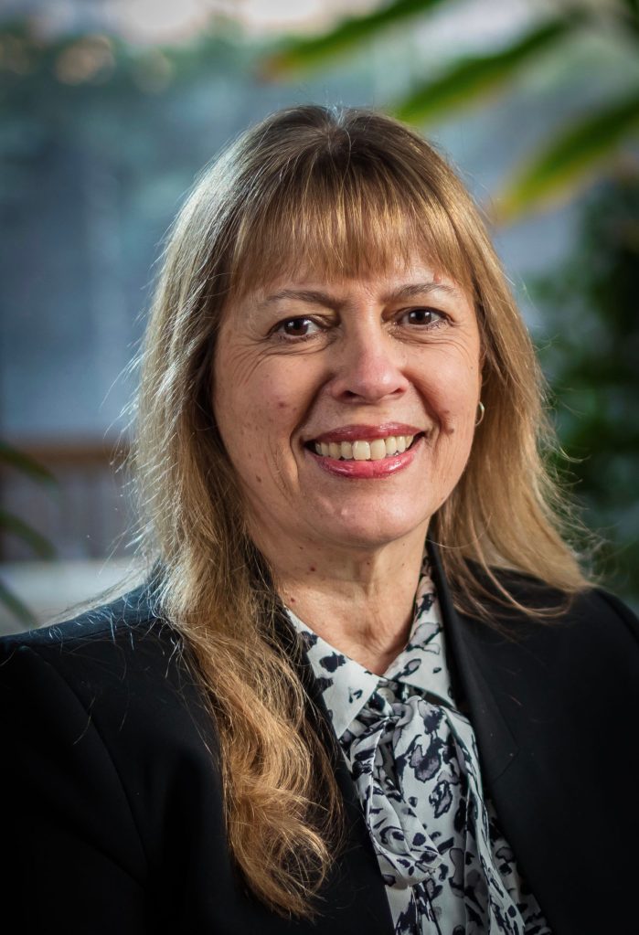 A head and shoulders photo of Helen Milroy. 